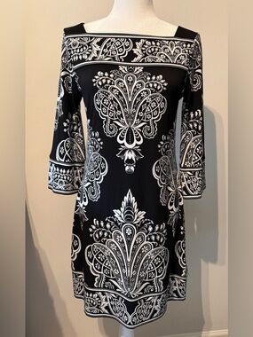 White House Black Market Black and White Dress